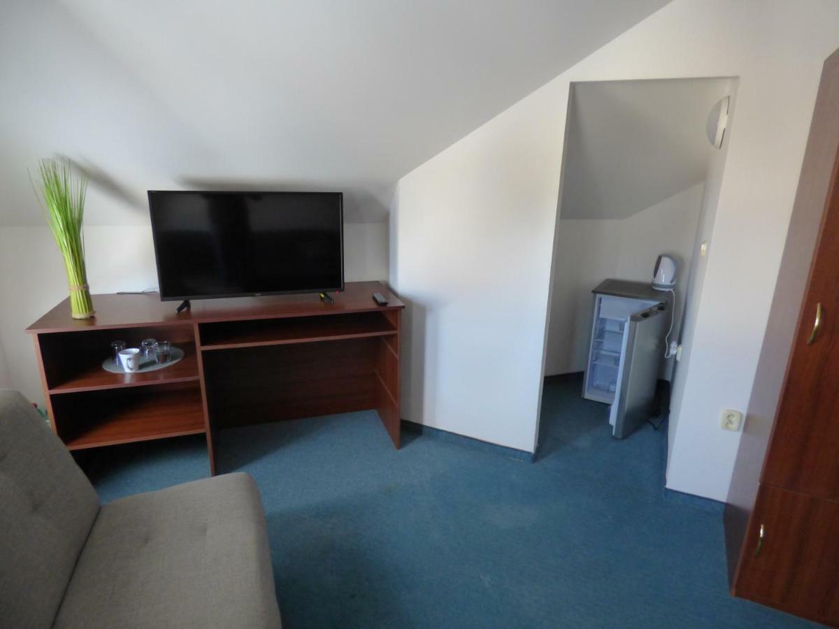 Hotel Vazinka Madunice Zewnętrze zdjęcie