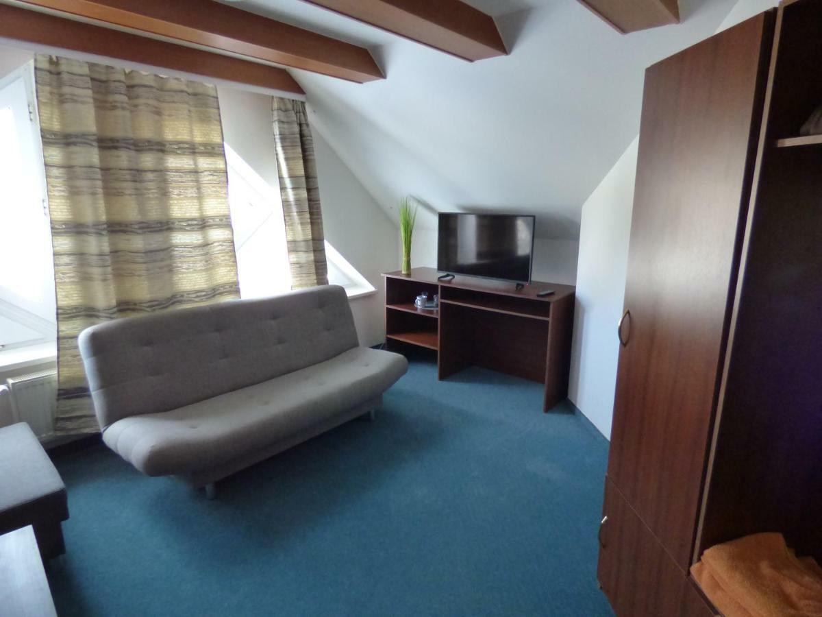 Hotel Vazinka Madunice Zewnętrze zdjęcie
